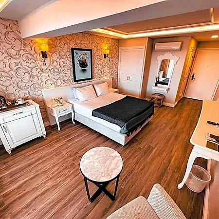 فندق Assos Longevity Sokakagzi